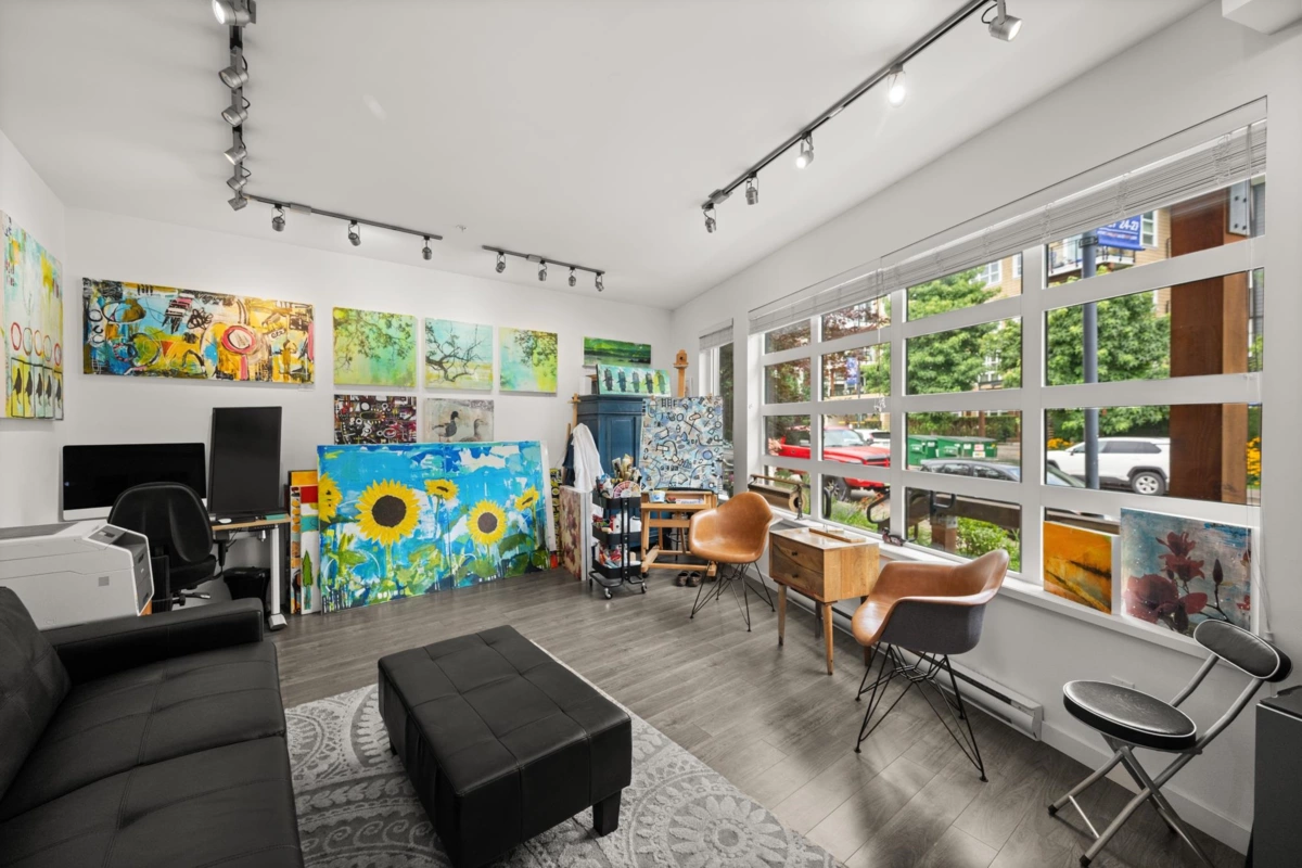 Dining Area Photo of 10 23230 Billy Brown Road, Langley, BC
