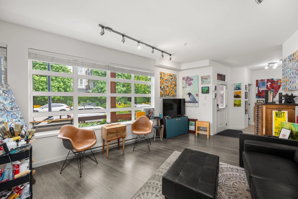 Kitchen Island Photo of 10 23230 Billy Brown Road, Langley, BC