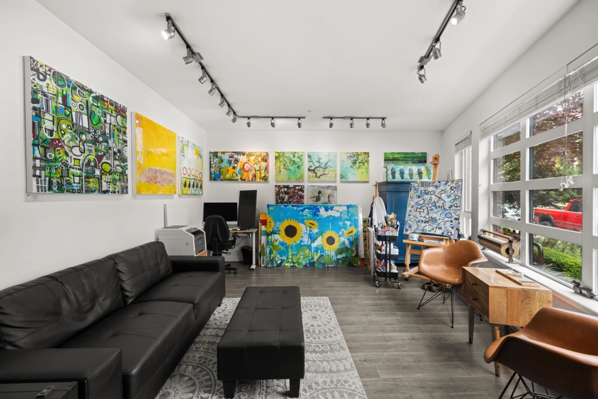 Kitchen Photo of 10 23230 Billy Brown Road, Langley, BC