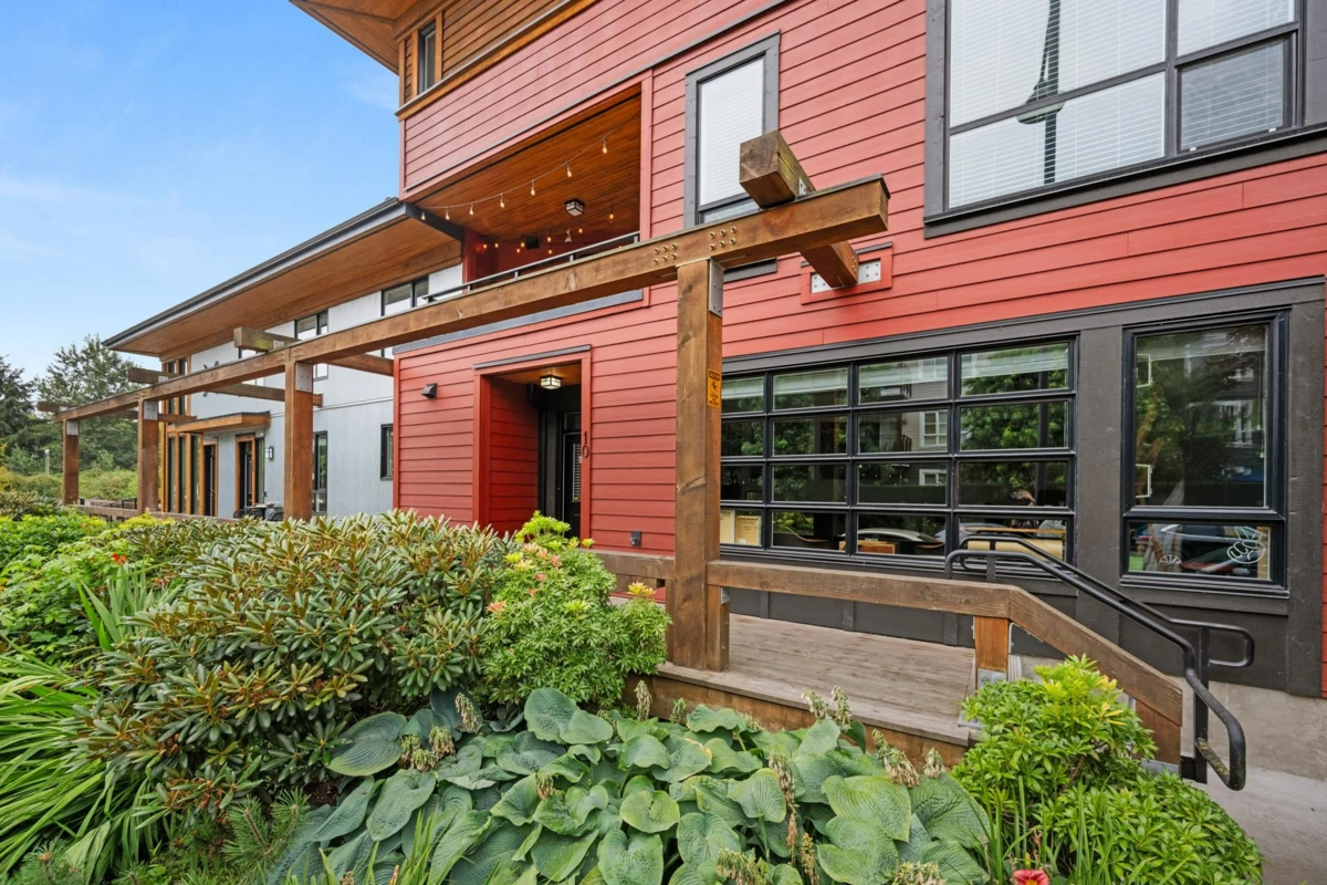 Living Room Photo of 10 23230 Billy Brown Road, Langley, BC
