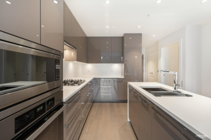 206 5289 Cambie Street, Vancouver, BC, Vancouver — Apartment/Condo for sale