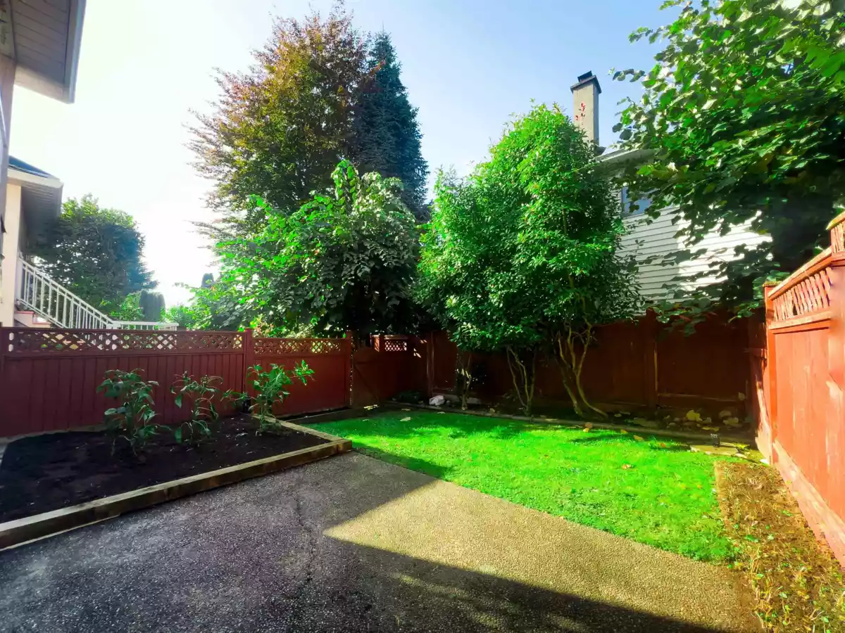 Bedroom 3 Photo of 8 11952 64 Avenue, Delta, BC