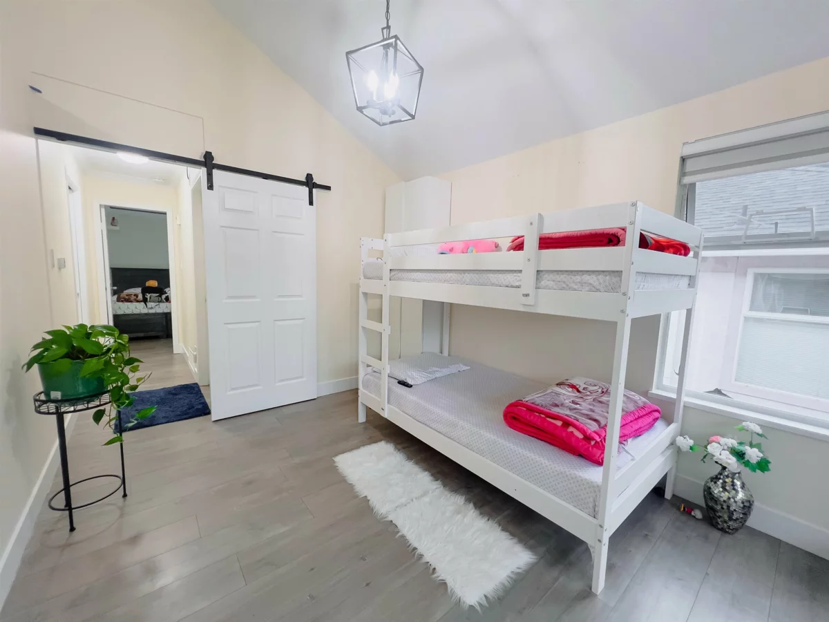 Hot Tub / Spa Photo of 8 11952 64 Avenue, Delta, BC