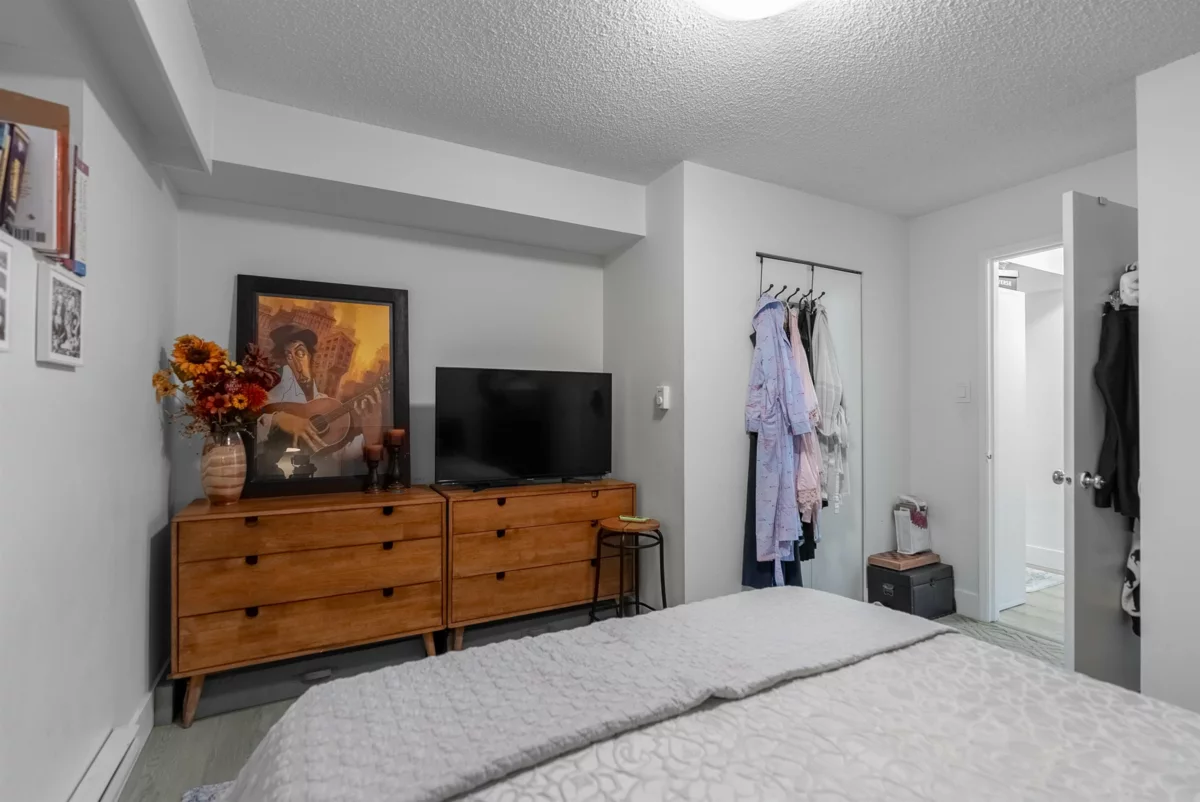 Entry Foyer Photo of 1286 Wellington Drive, North Vancouver, BC