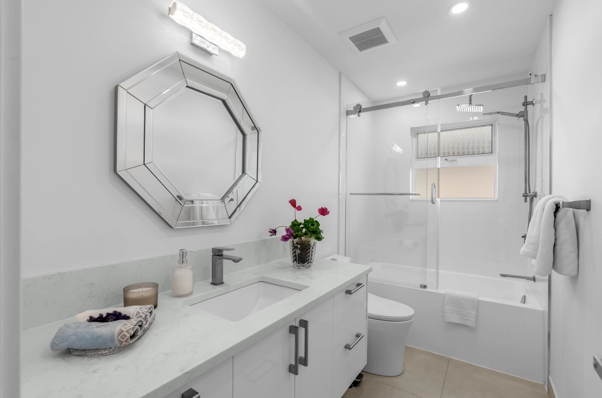 Primary Bedroom Photo of 1286 Wellington Drive, North Vancouver, BC