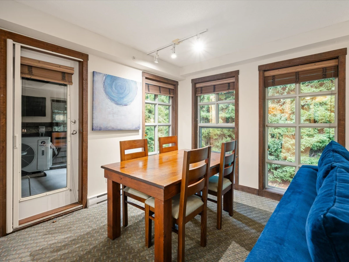 Breakfast Nook Photo of 621 4899 Painted Cliff Road, Whistler, BC