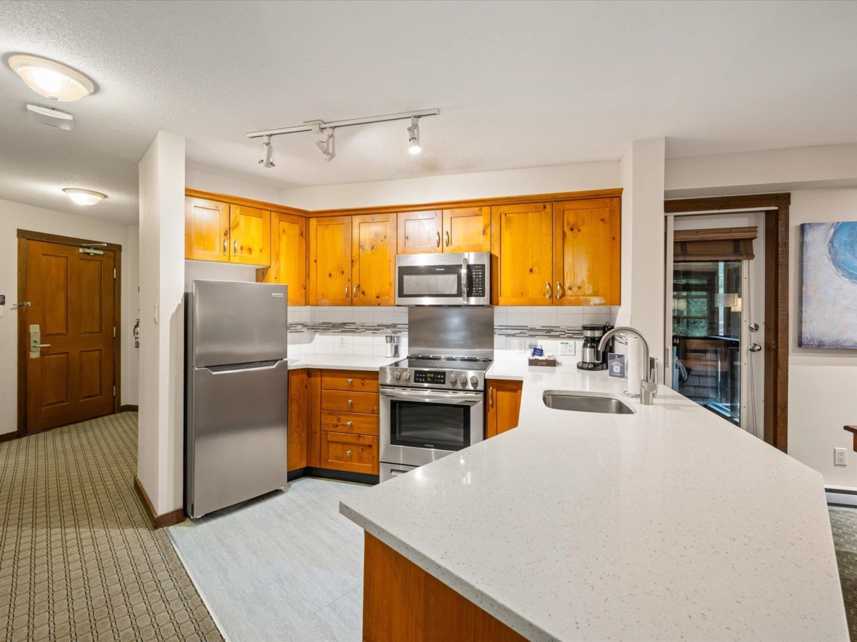 Dining Area Photo of 621 4899 Painted Cliff Road, Whistler, BC