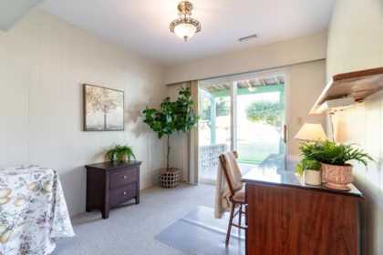 Hallway Photo of 5451 7b Avenue, Delta, BC