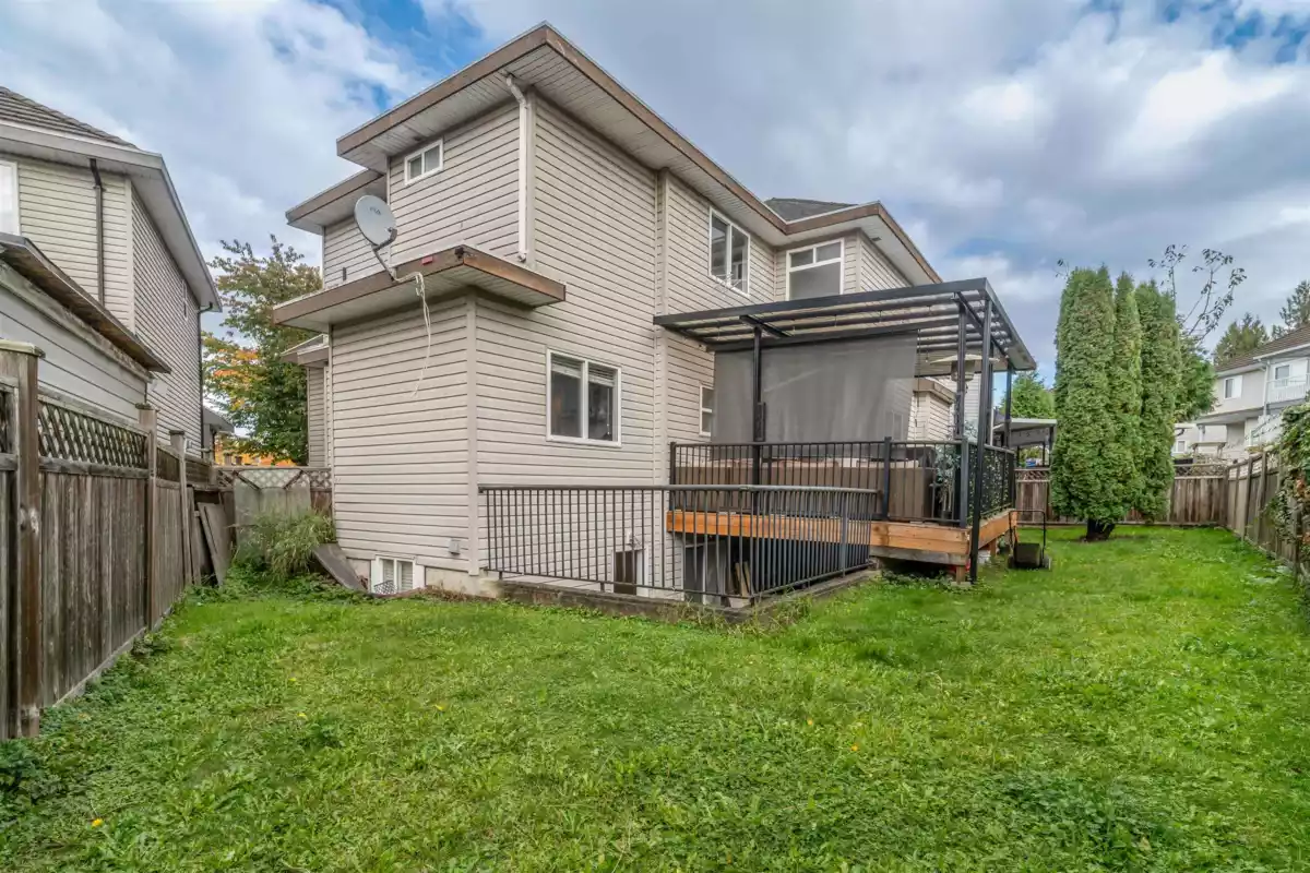 Bedroom 4 Photo of 14676 79 Avenue, Surrey, BC