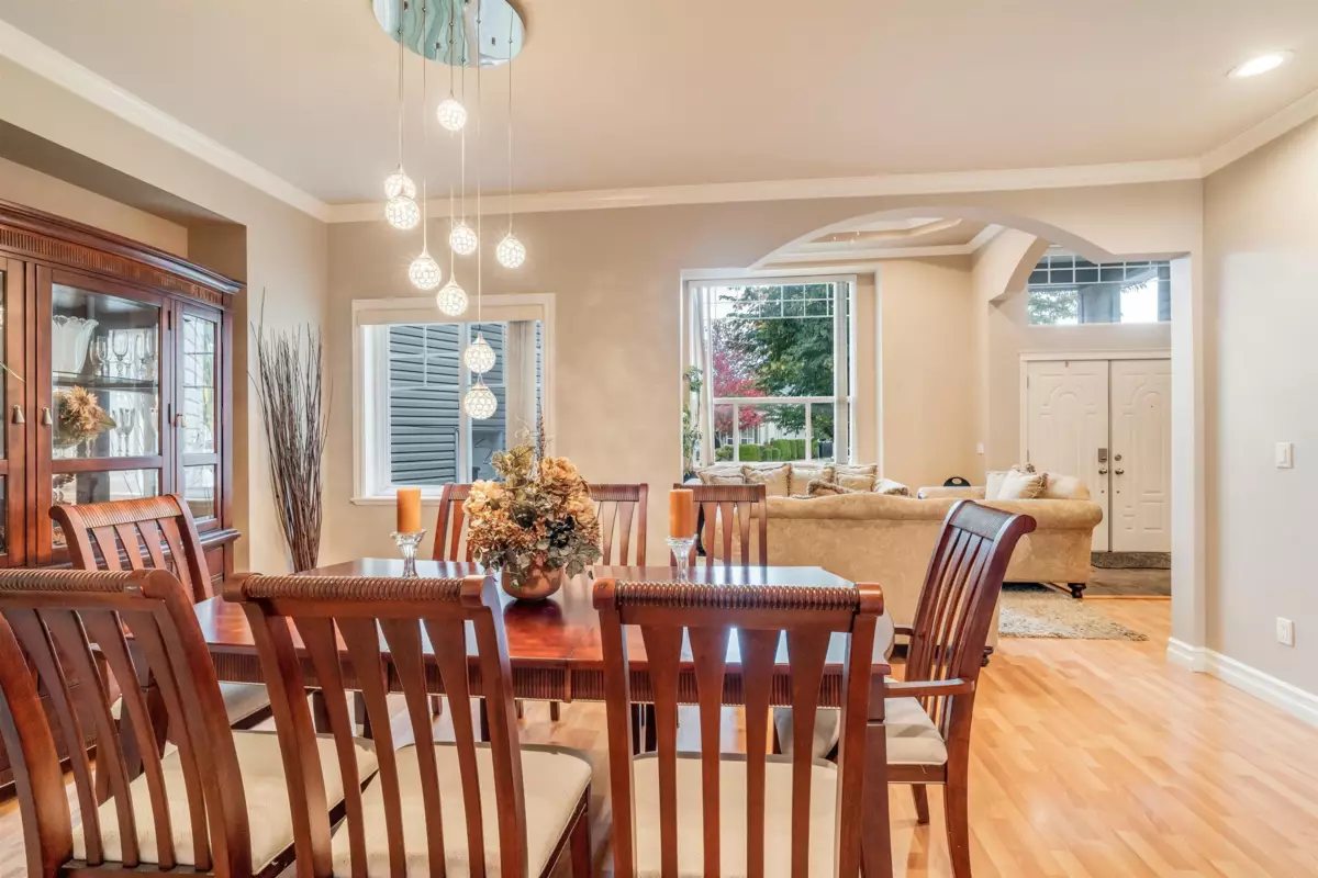 Breakfast Nook Photo of 14676 79 Avenue, Surrey, BC