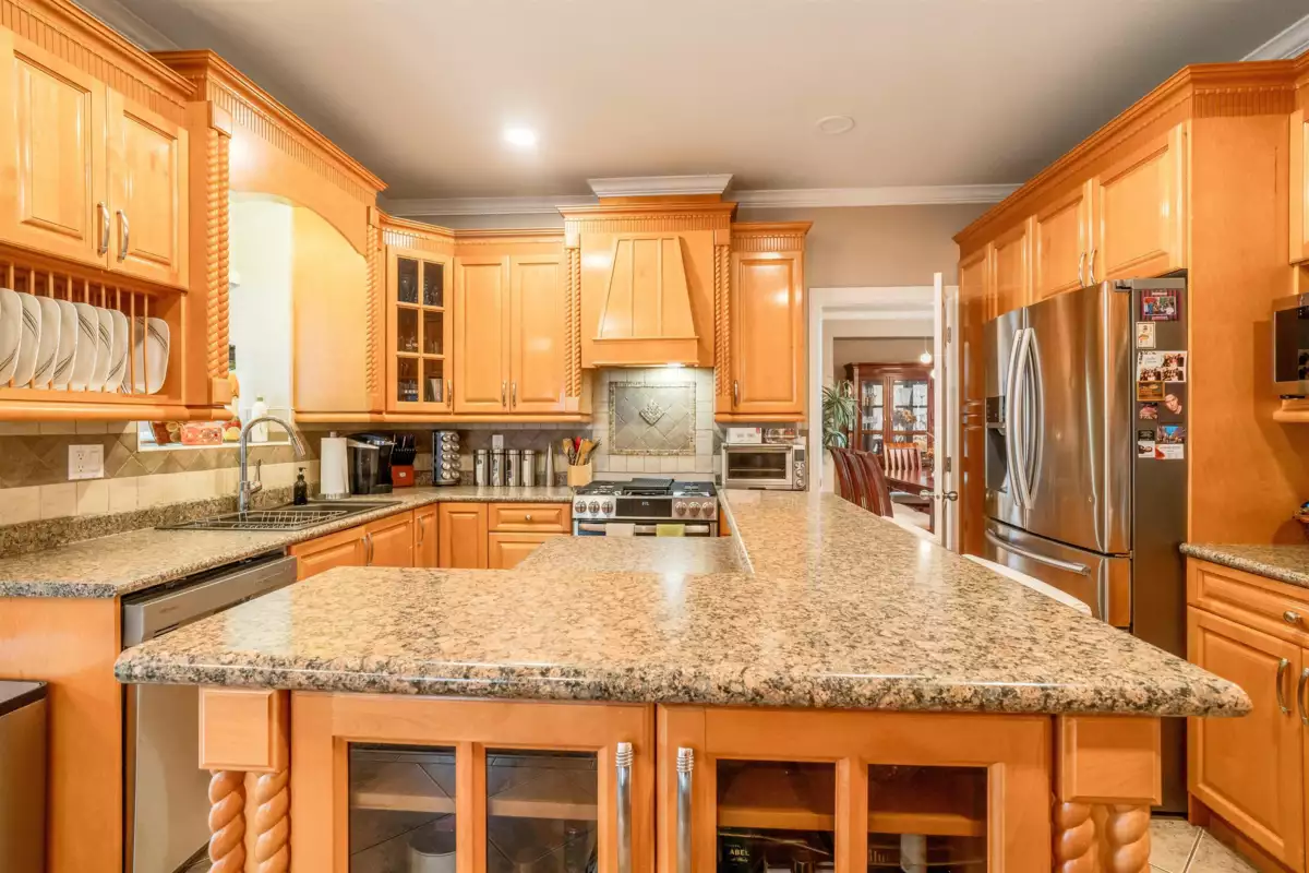 Walk-In Closet Photo of 14676 79 Avenue, Surrey, BC