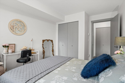 Entry Foyer Photo of 202 19201 66a Avenue, Surrey, BC