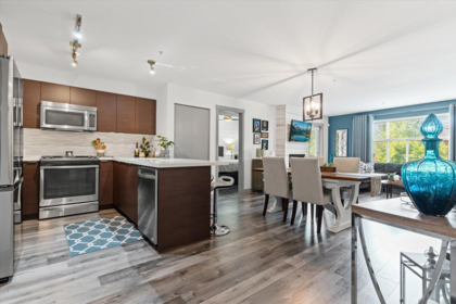Kitchen Photo of 202 19201 66a Avenue, Surrey, BC