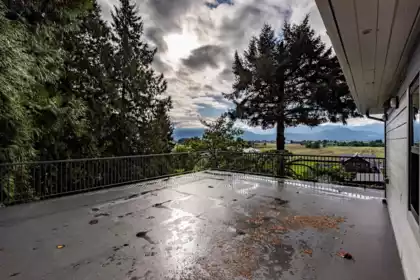 Laundry Room Photo of 47005 Yale Road, Chilliwack, BC