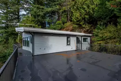 Mudroom Photo of 47005 Yale Road, Chilliwack, BC