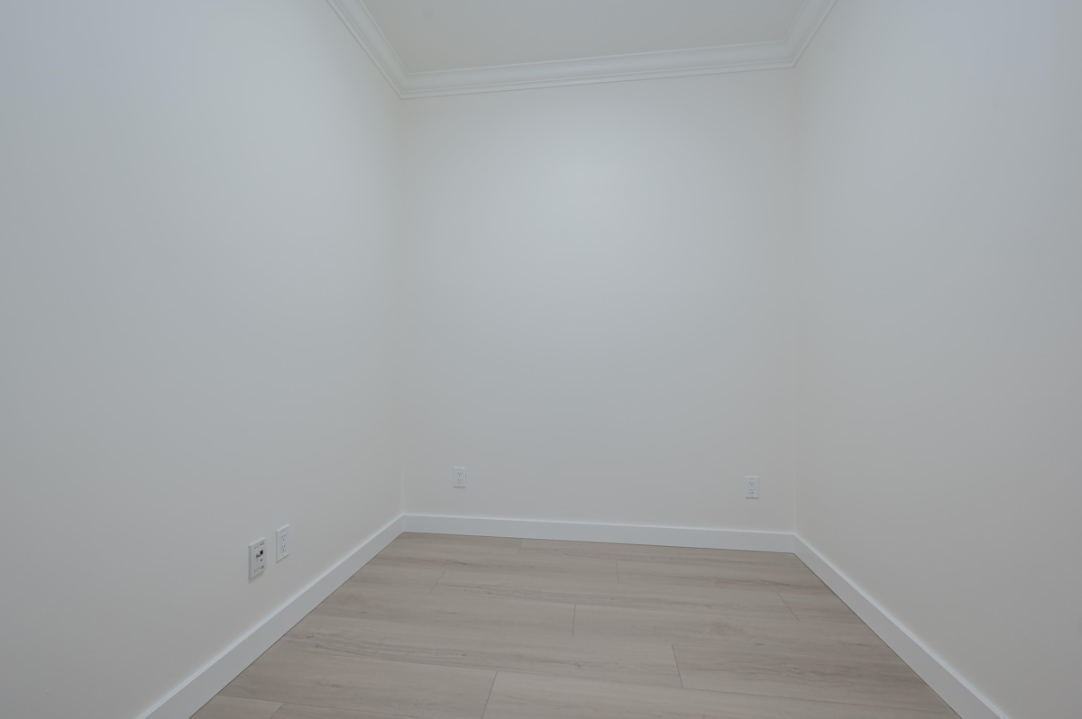 Bedroom 3 Photo of 101 5099 Springs Boulevard, Tsawwassen, BC