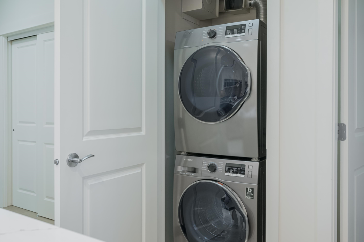 Guest Bathroom Photo of 101 5099 Springs Boulevard, Tsawwassen, BC