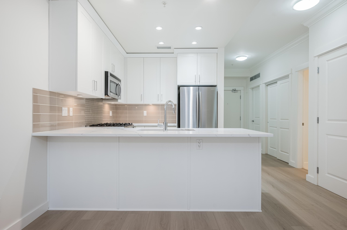 Pantry Photo of 101 5099 Springs Boulevard, Tsawwassen, BC