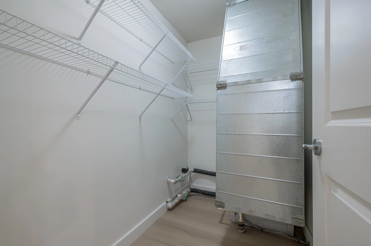 Powder Room Photo of 101 5099 Springs Boulevard, Tsawwassen, BC