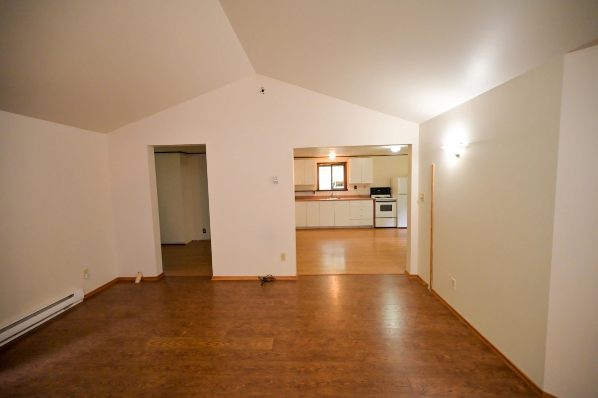 Breakfast Nook Photo of 980 Woodley Road, Roberts Creek, BC