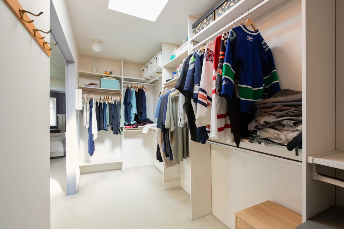 Garage Interior Photo of 13028 19a Avenue, Surrey, BC