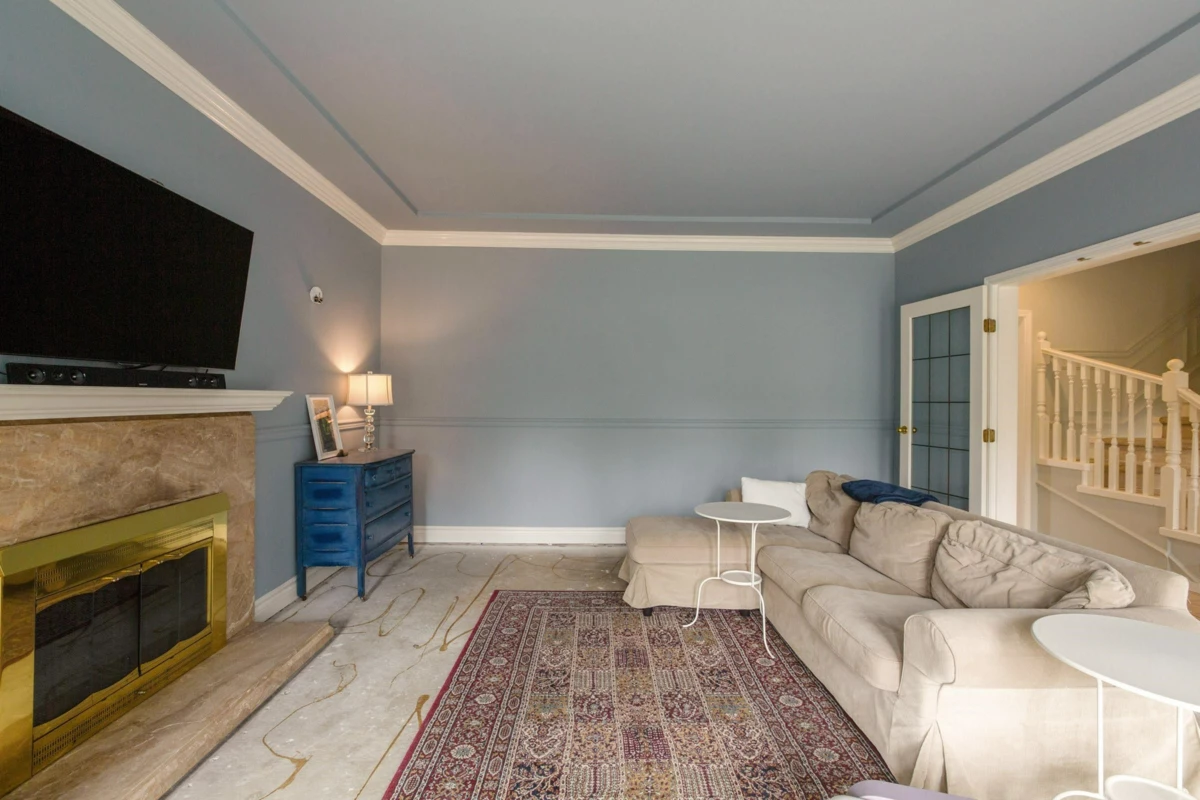 Kitchen Photo of 13028 19a Avenue, Surrey, BC