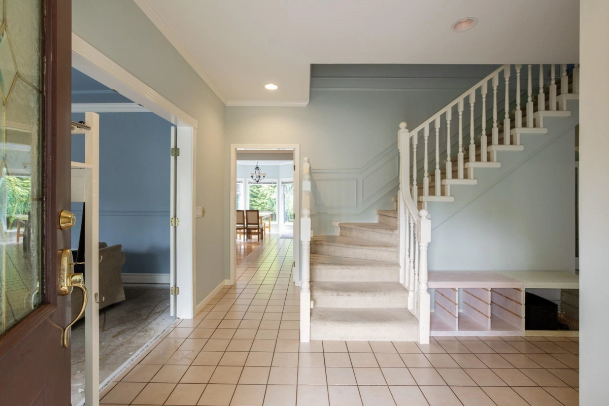 Living Room Photo of 13028 19a Avenue, Surrey, BC
