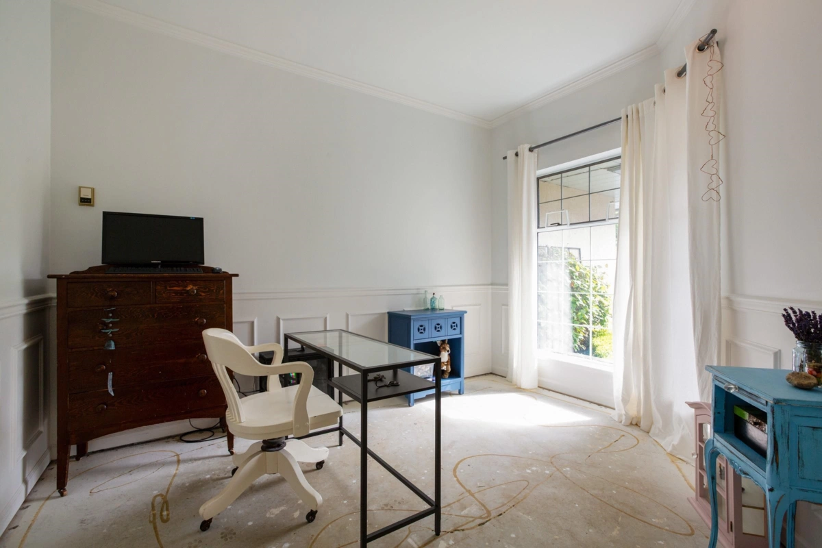 Powder Room Photo of 13028 19a Avenue, Surrey, BC