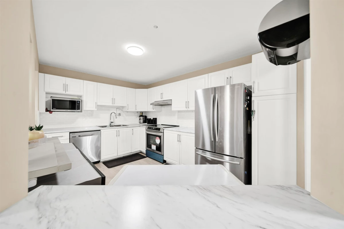 Breakfast Nook Photo of 216 7171 121 Street, Surrey, BC