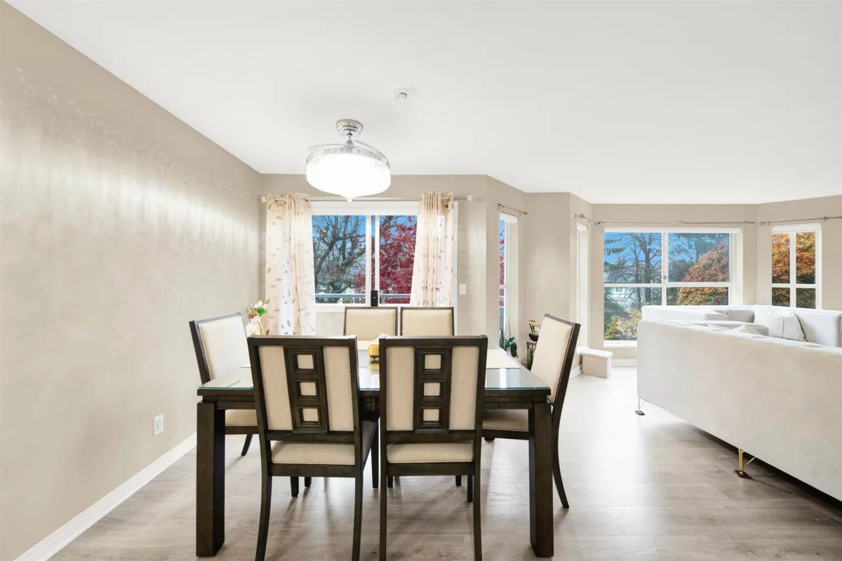 Dining Area Photo of 216 7171 121 Street, Surrey, BC
