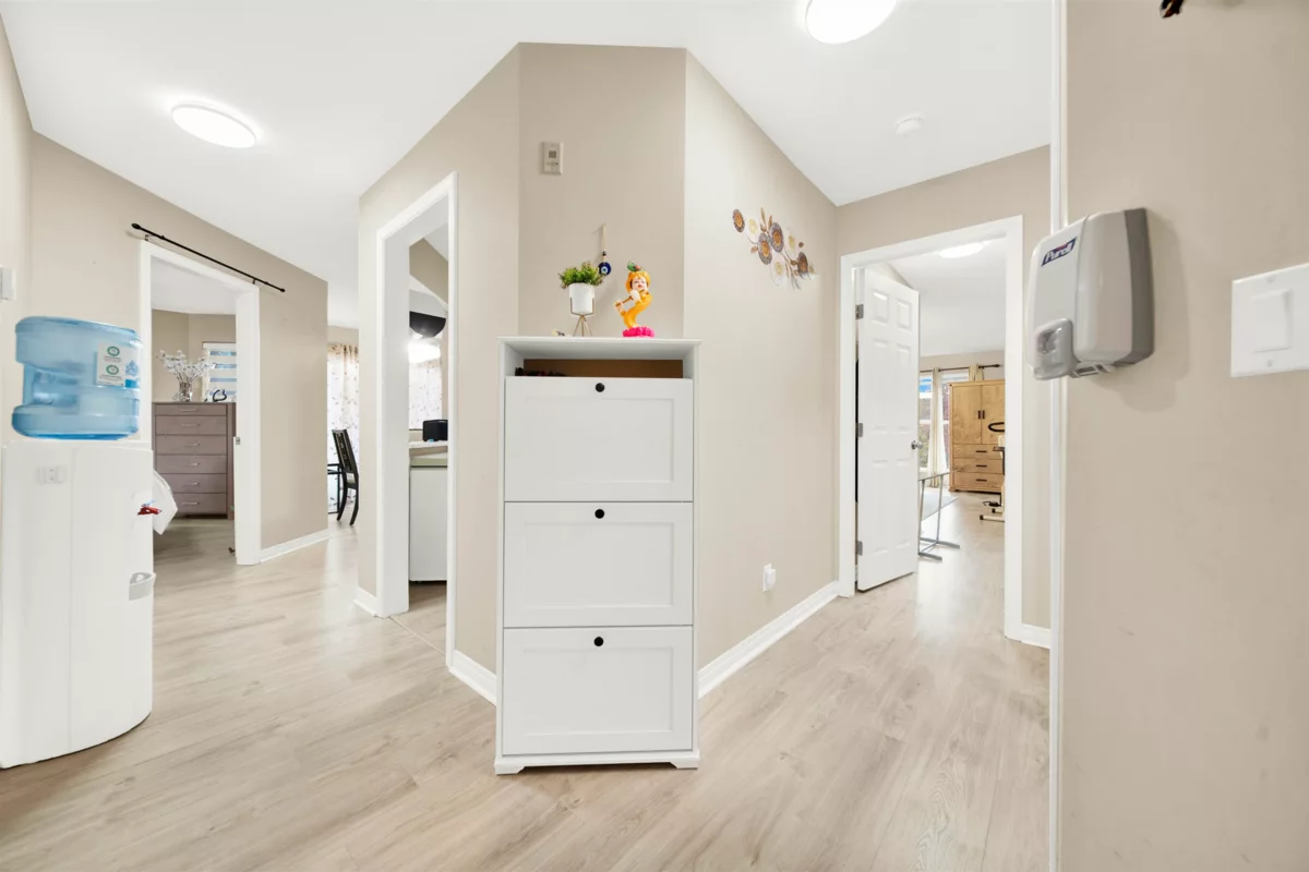 Primary Bathroom Photo of 216 7171 121 Street, Surrey, BC