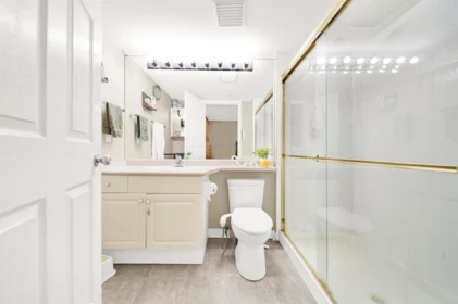 Entry Foyer Photo of 216 7171 121 Street, Surrey, BC