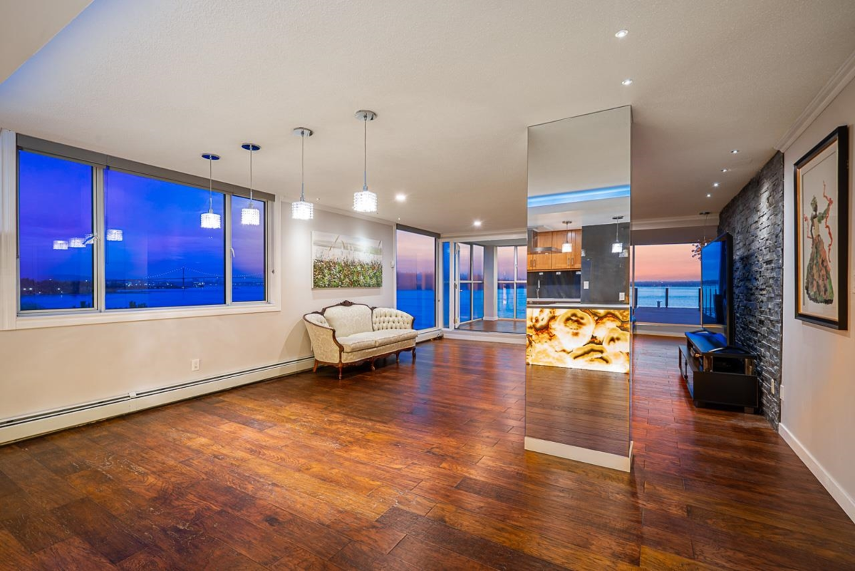 Bedroom 3 Photo of 602 2090 Argyle Avenue, West Vancouver, BC