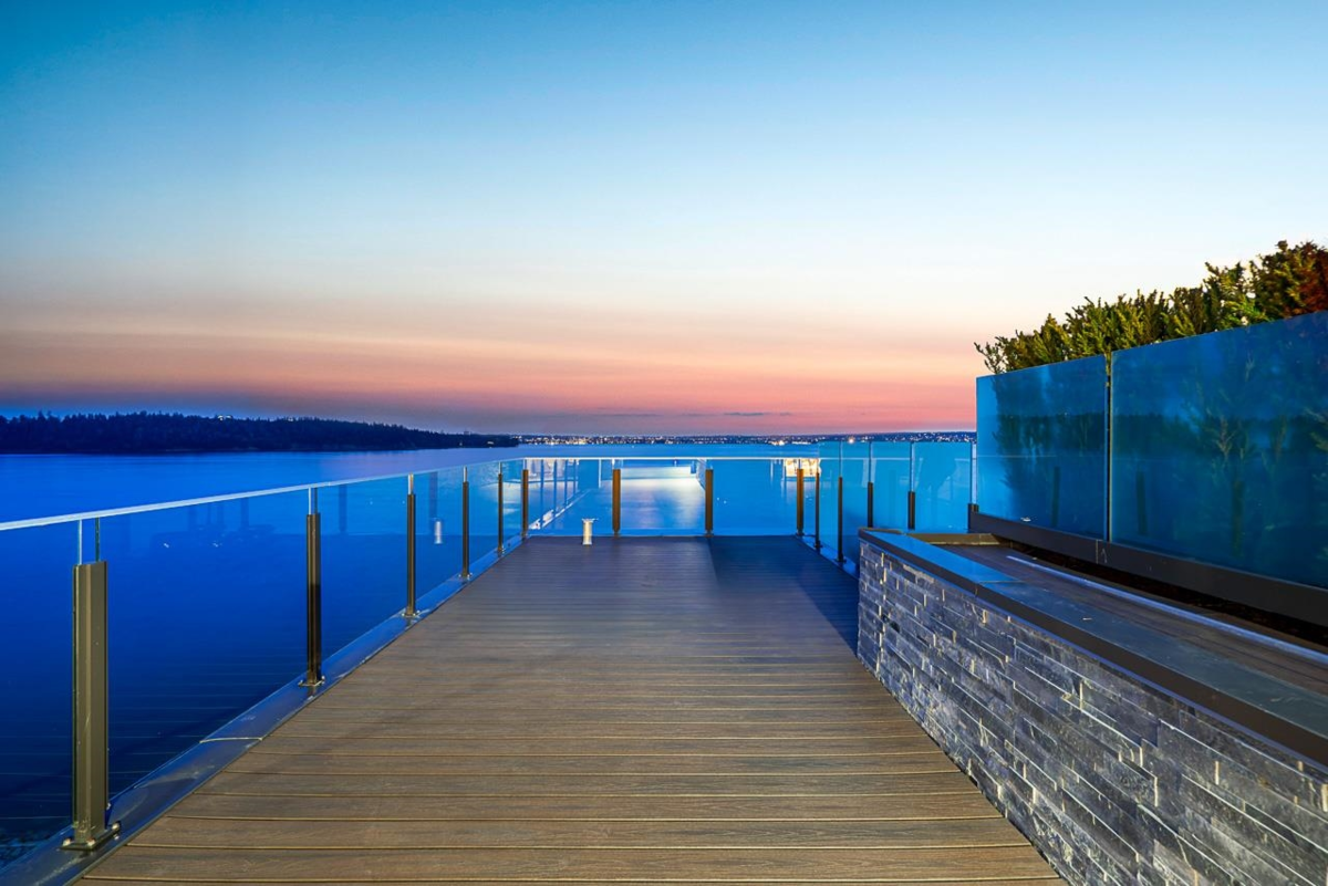 Family Room Photo of 602 2090 Argyle Avenue, West Vancouver, BC