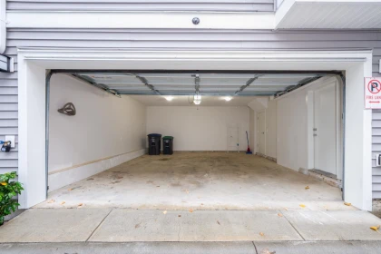Hallway Photo of 57 11267 133 Street, Surrey, BC