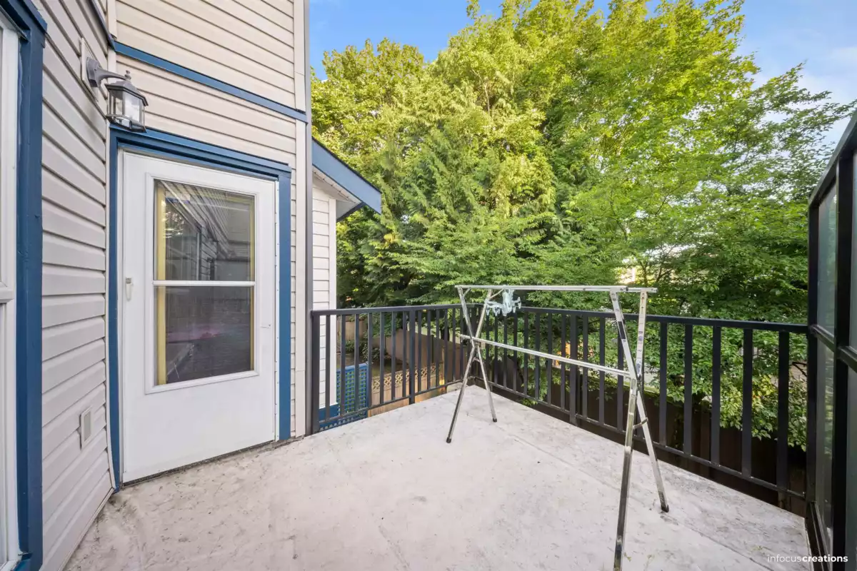 Backyard Photo of 703 9118 149 Street, Surrey, BC