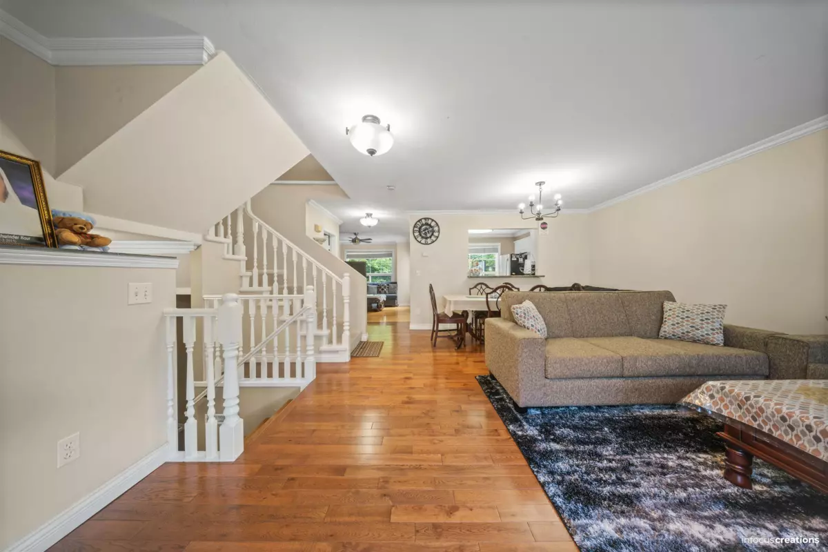 Breakfast Nook Photo of 703 9118 149 Street, Surrey, BC