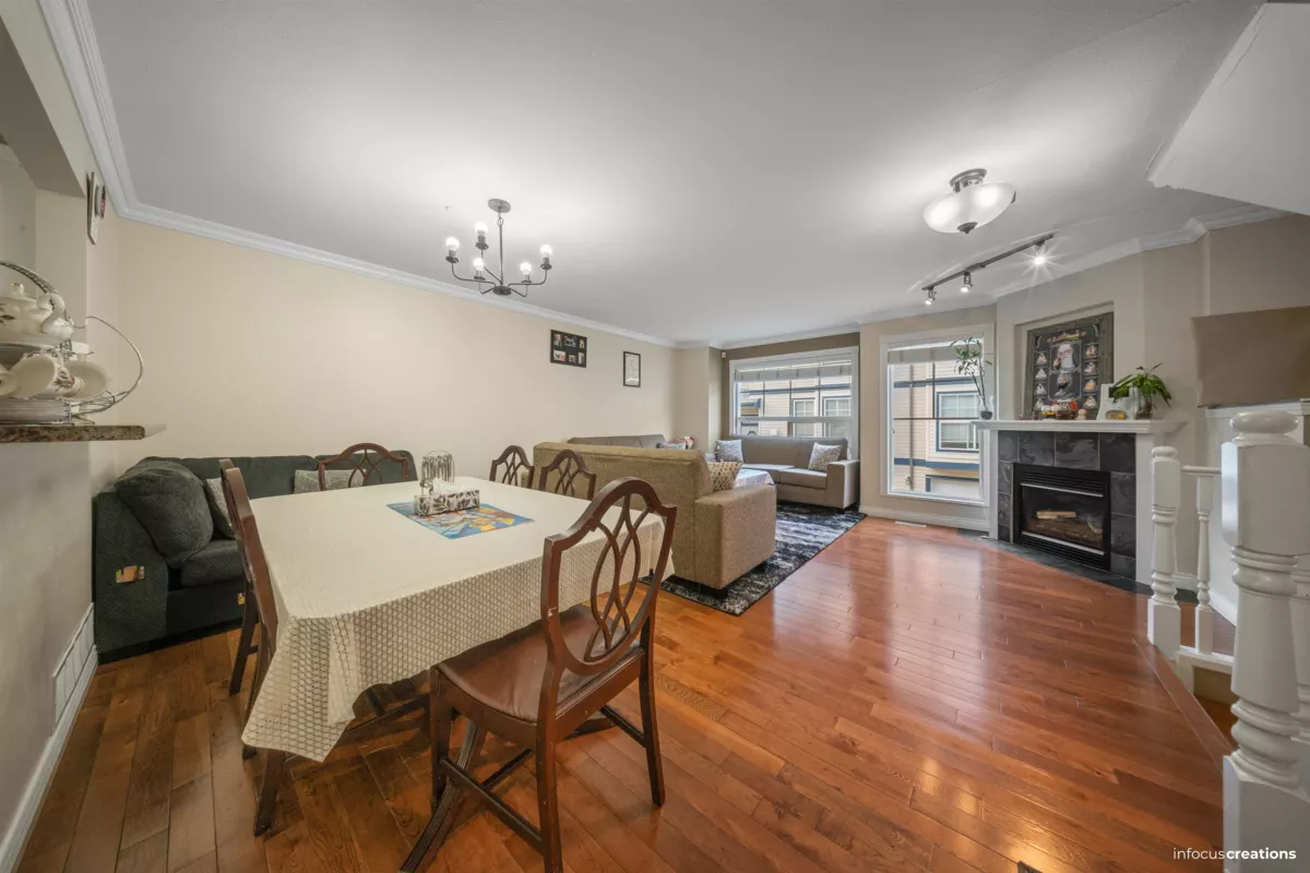 Kitchen Island Photo of 703 9118 149 Street, Surrey, BC