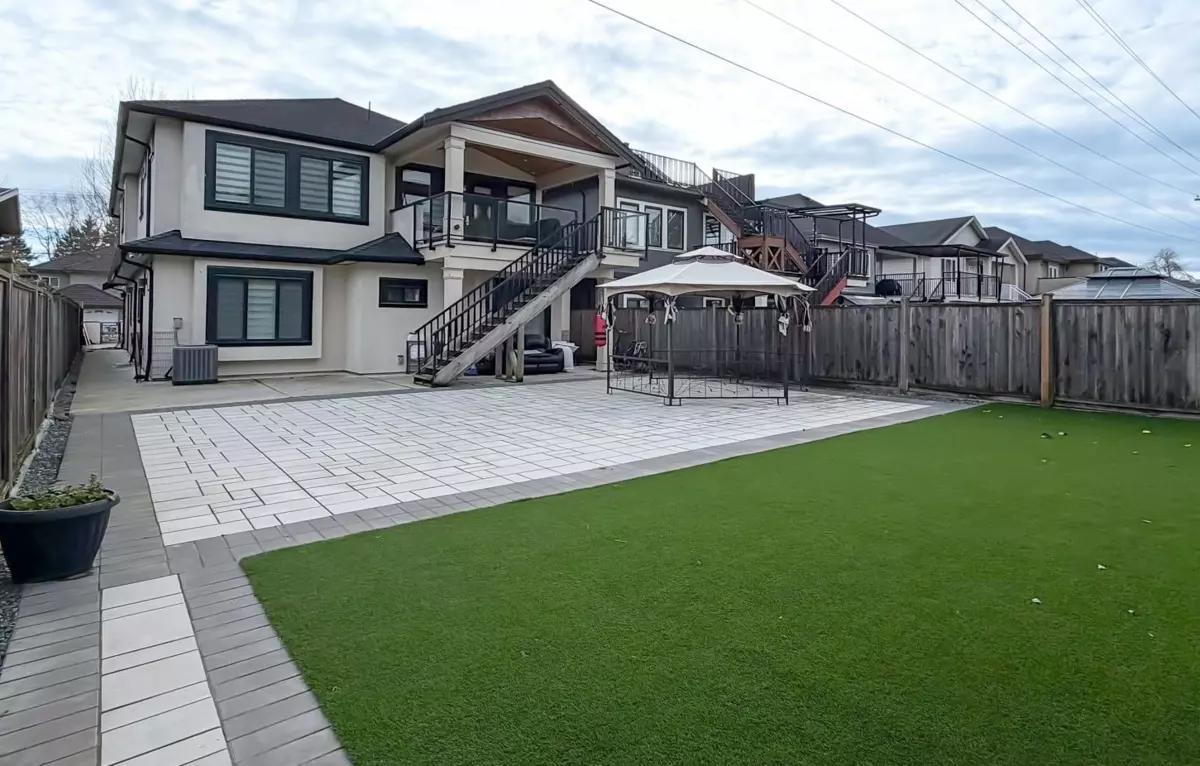 Entry Foyer Photo of 10297 Bird Road, Richmond, BC
