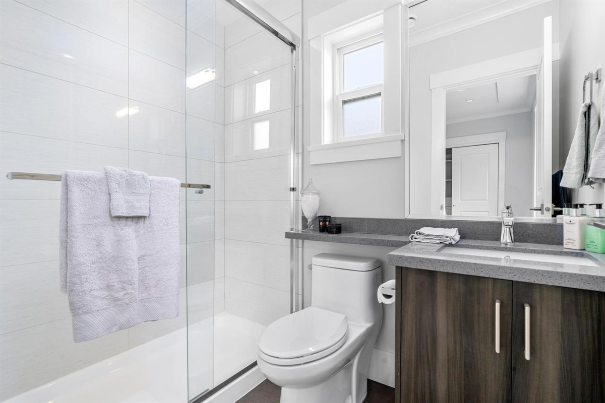 Powder Room Photo of 10297 Bird Road, Richmond, BC