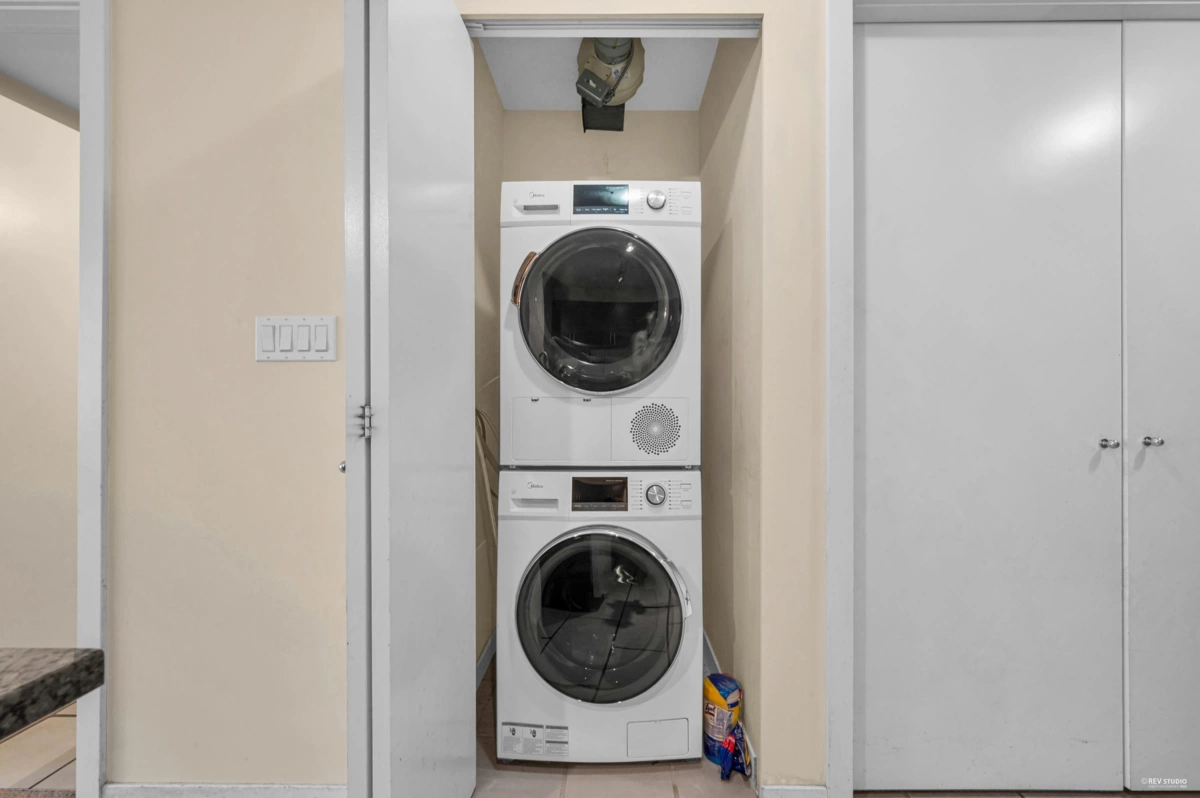 Guest Bathroom Photo of 304 833 Agnes Street, New Westminster, BC