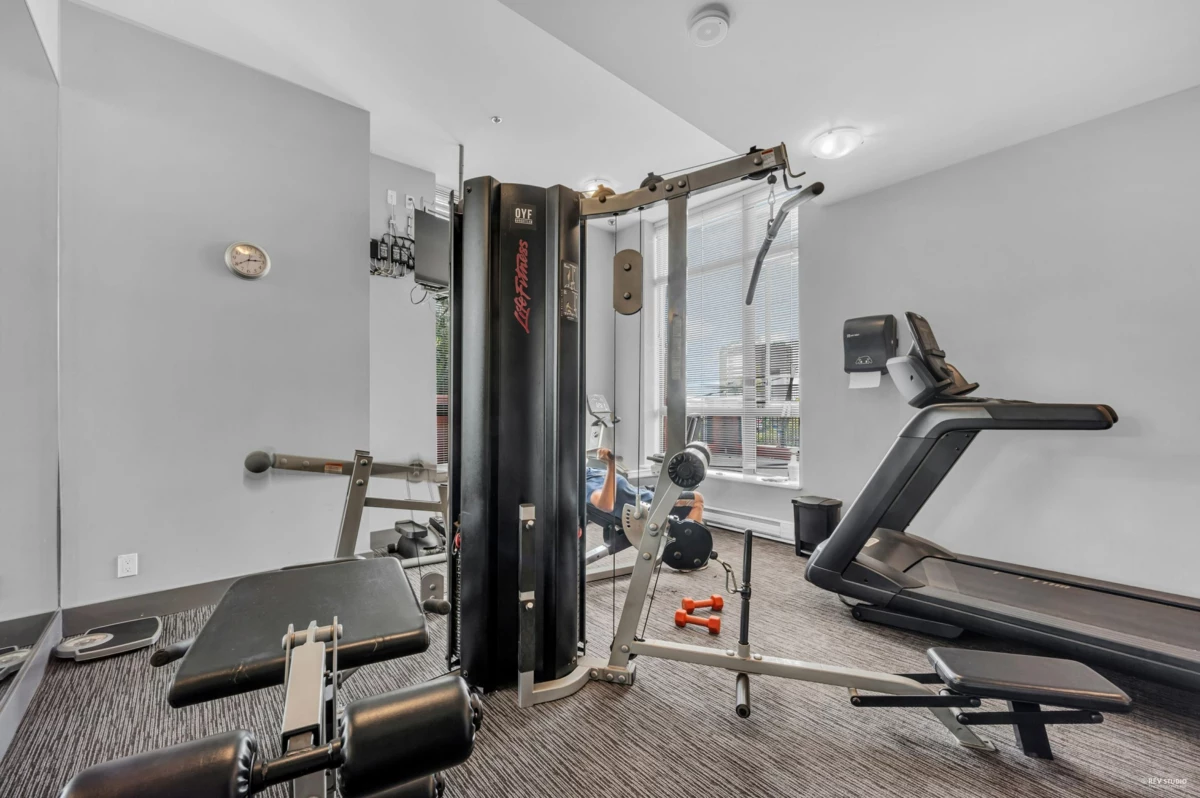 Powder Room Photo of 304 833 Agnes Street, New Westminster, BC