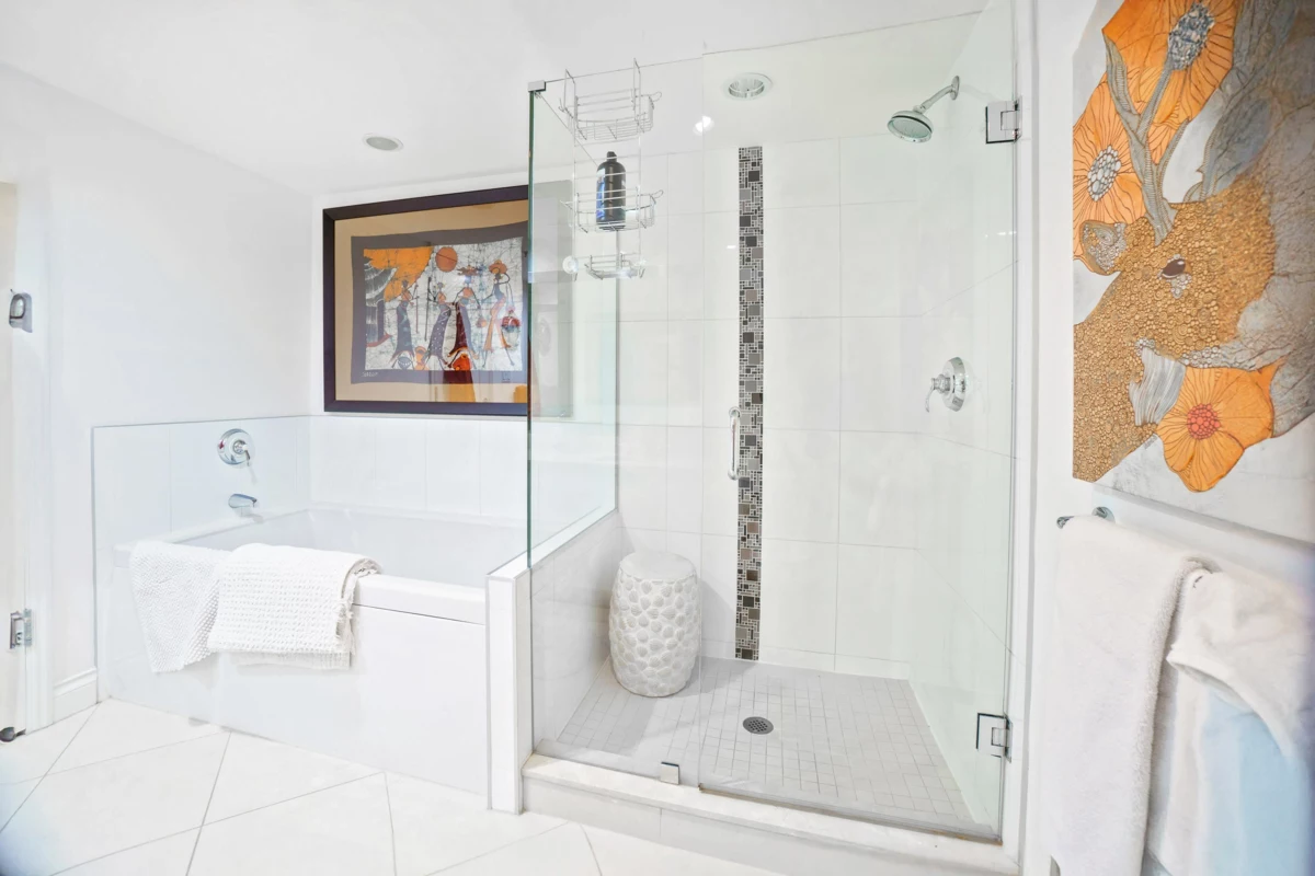 Office / Den Photo of 903 133 E Esplanade, North Vancouver, BC