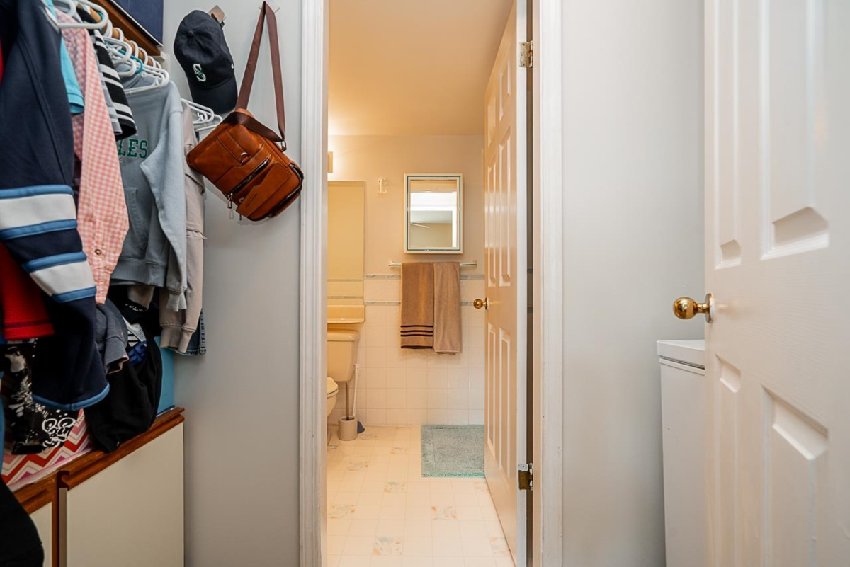 Office / Den Photo of 519 1350 Vidal Street, White Rock, BC