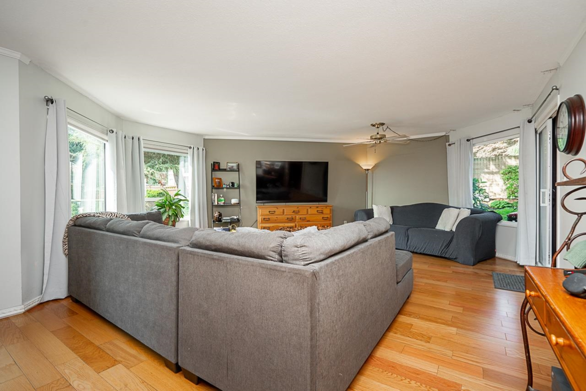 Pantry Photo of 519 1350 Vidal Street, White Rock, BC