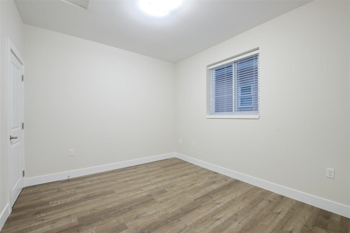 Bedroom 3 Photo of 215 E 64th Avenue, Vancouver, BC