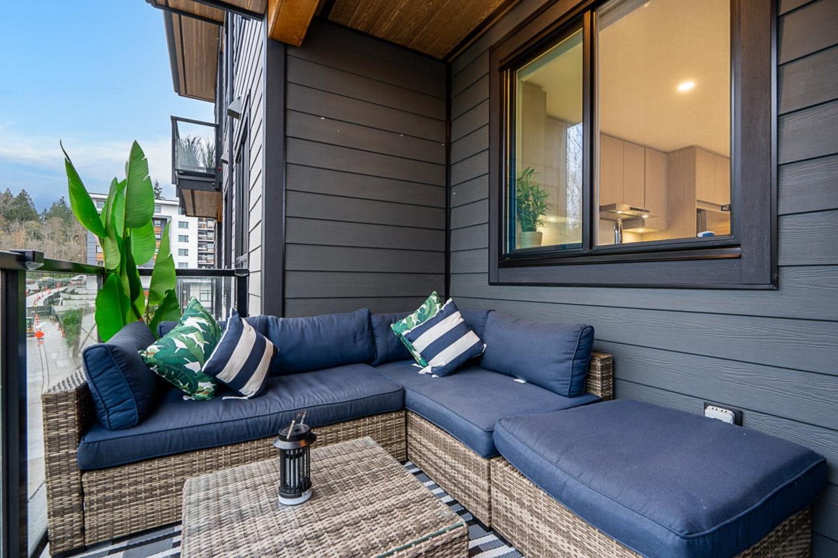 Guest Bathroom Photo of 401 6438 Byrnepark Drive, Burnaby, BC