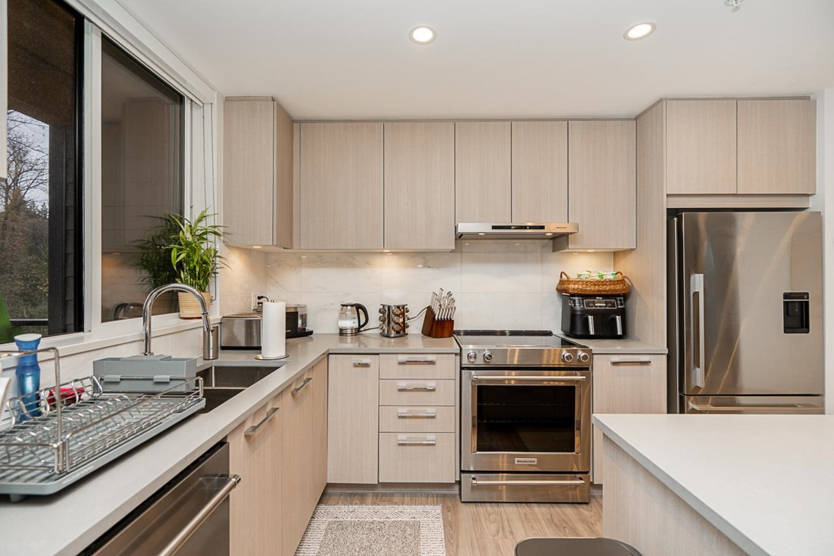 Kitchen Photo of 401 6438 Byrnepark Drive, Burnaby, BC
