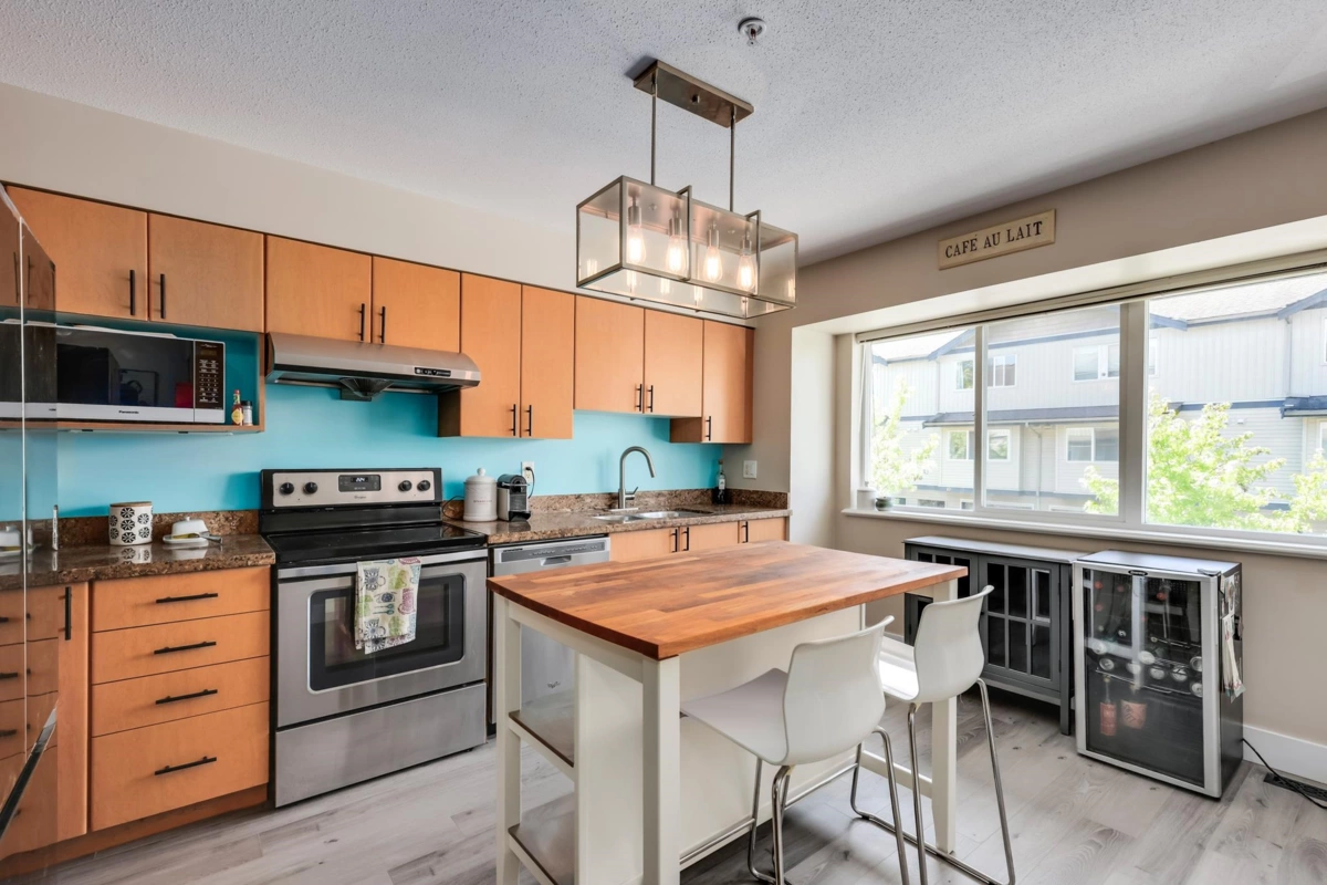 Breakfast Nook Photo of 39 1268 Riverside Drive, Port Coquitlam, BC