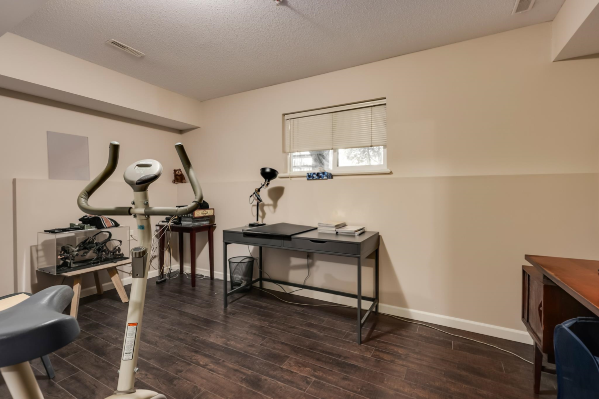Entry Foyer Photo of 39 1268 Riverside Drive, Port Coquitlam, BC